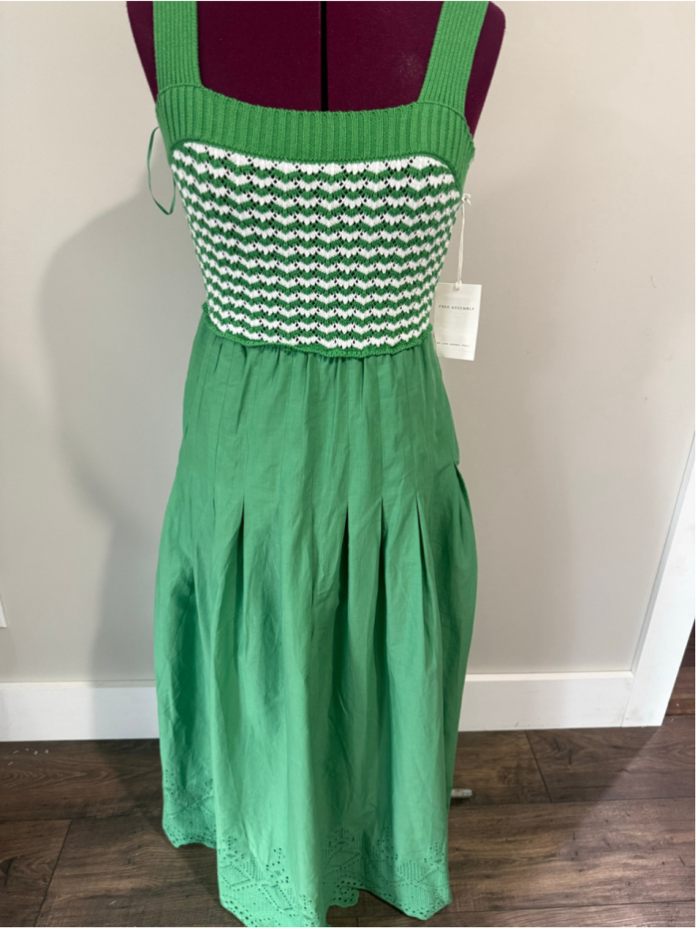 Free Assembly Women's and Women's Sleeveless Textured Mixy Dress XS